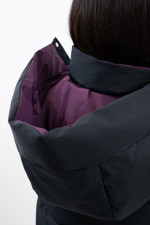 Adele Kurzer Parka - Schwarz /Dark Purple Adele Kurzer Parka - Schwarz /Dark Purple