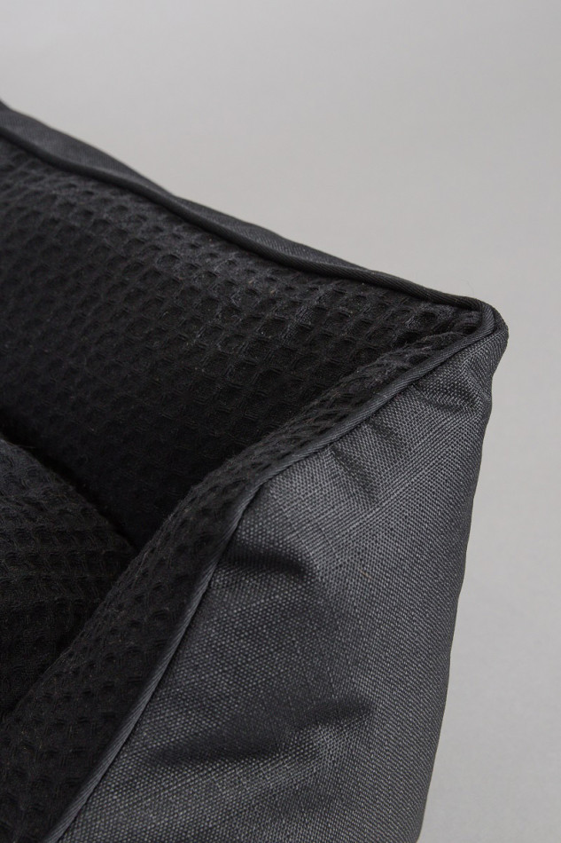 Cama para perros Baline Winter 22 - Negra